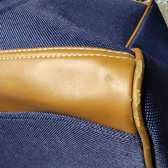 Tommy Hilfiger Duffel Bag - Picture 9 of 9